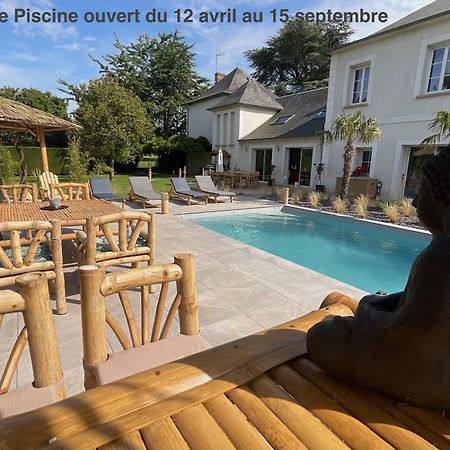 Bed and Breakfast Le Petit Manoir Farceaux Exterior foto